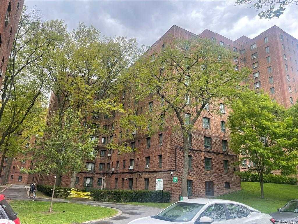 View Bronx, NY 10462 property