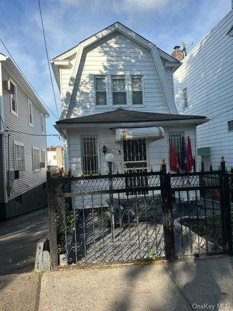 View Bronx, NY 10466 house