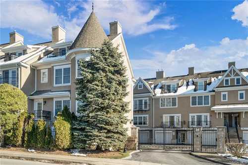 $975,000 - 3Br/3Ba -  for Sale in Huguenot Hill, New Rochelle