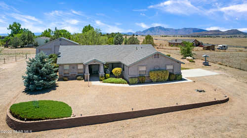 $725,000 - 3Br/3Ba -  for Sale in None, Chino Valley