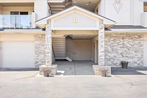 $319,000 - 2Br/2Ba -  for Sale in Kennewick