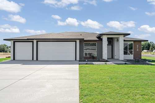 $615,000 - 3Br/2Ba -  for Sale in Pasco