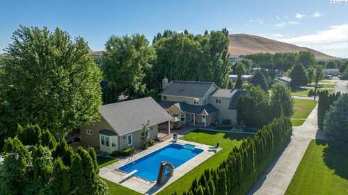 $1,200,000 - 4Br/5Ba -  for Sale in West Richland