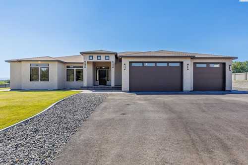 $1,290,000 - 5Br/3Ba -  for Sale in Pasco