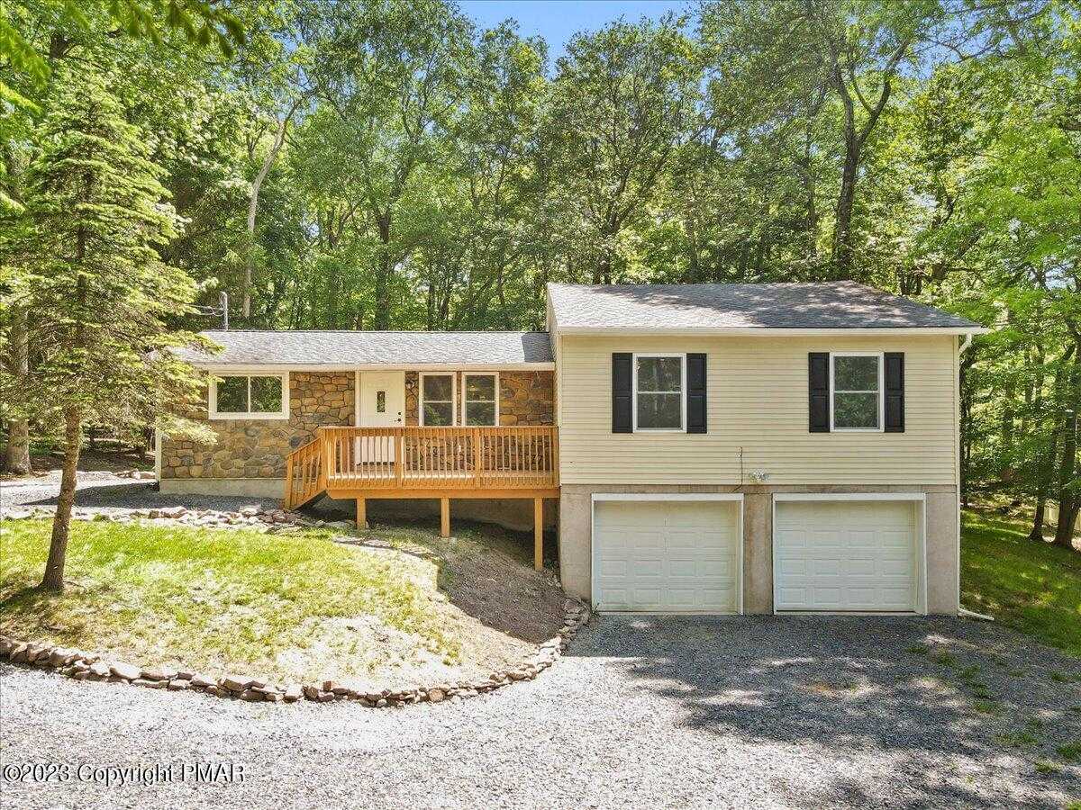 View Albrightsville, PA 18210 house