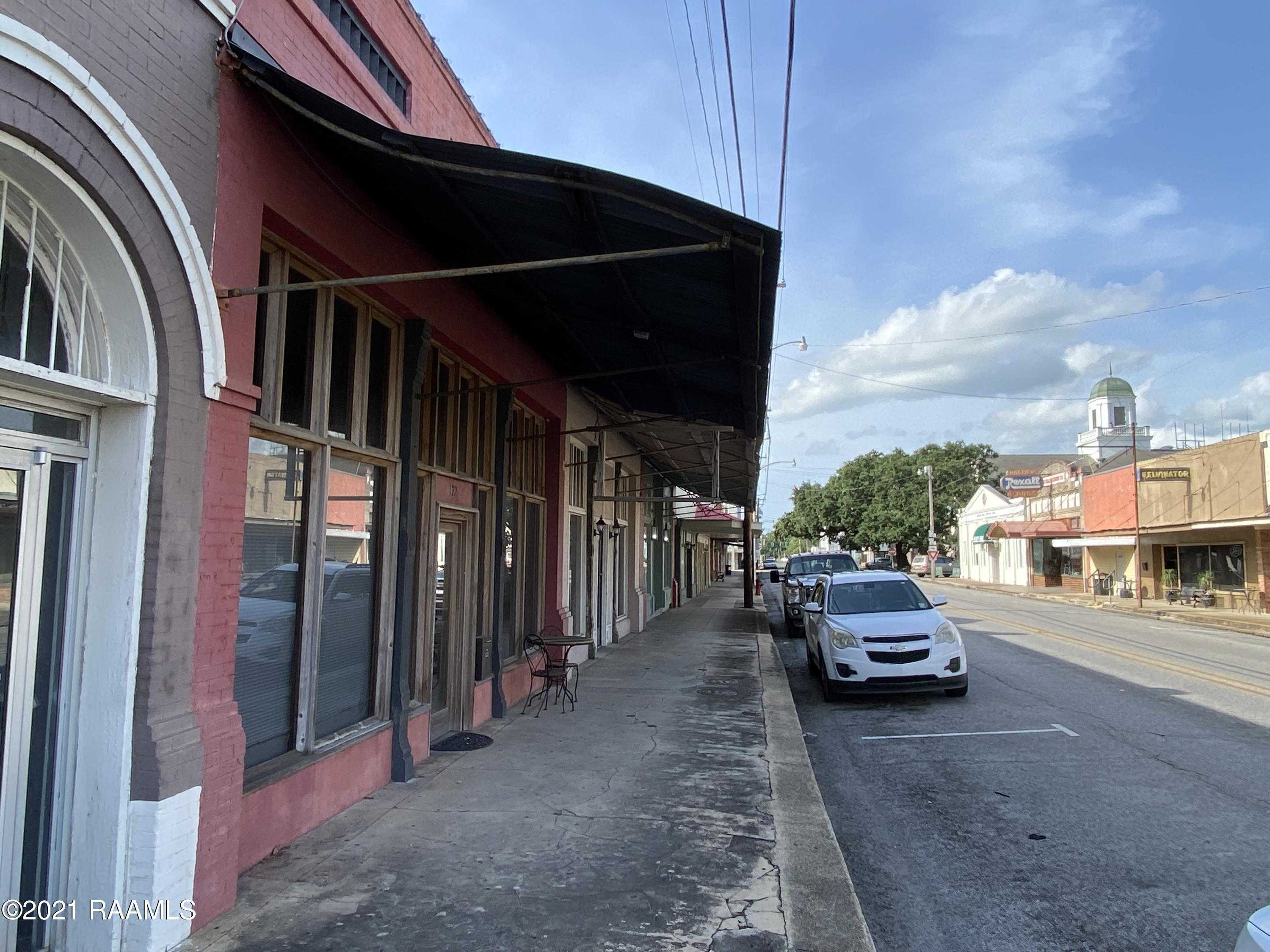 122 S State Street, Abbeville, LA 70510