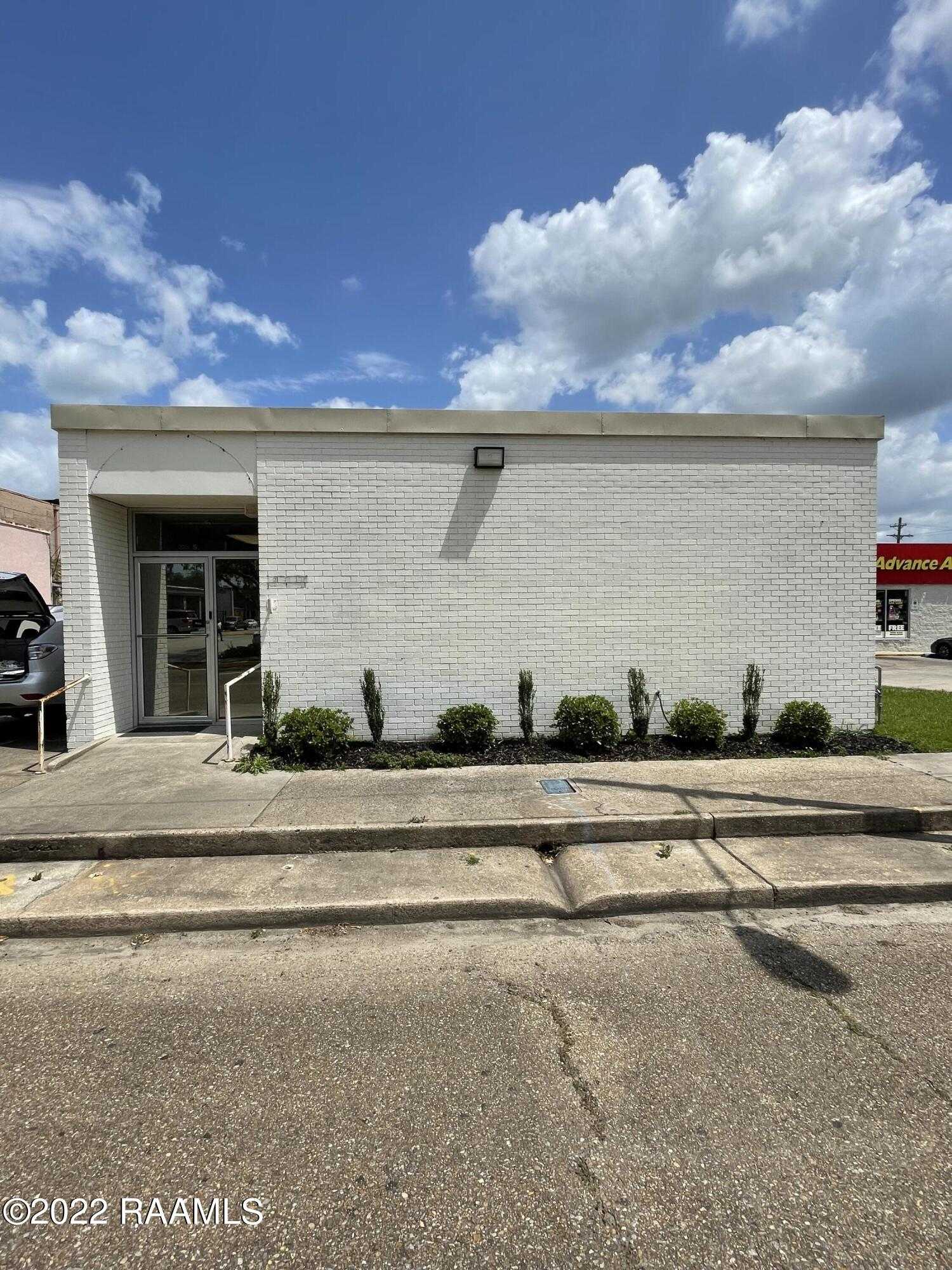 223 S Main Street, Opelousas, LA 70570