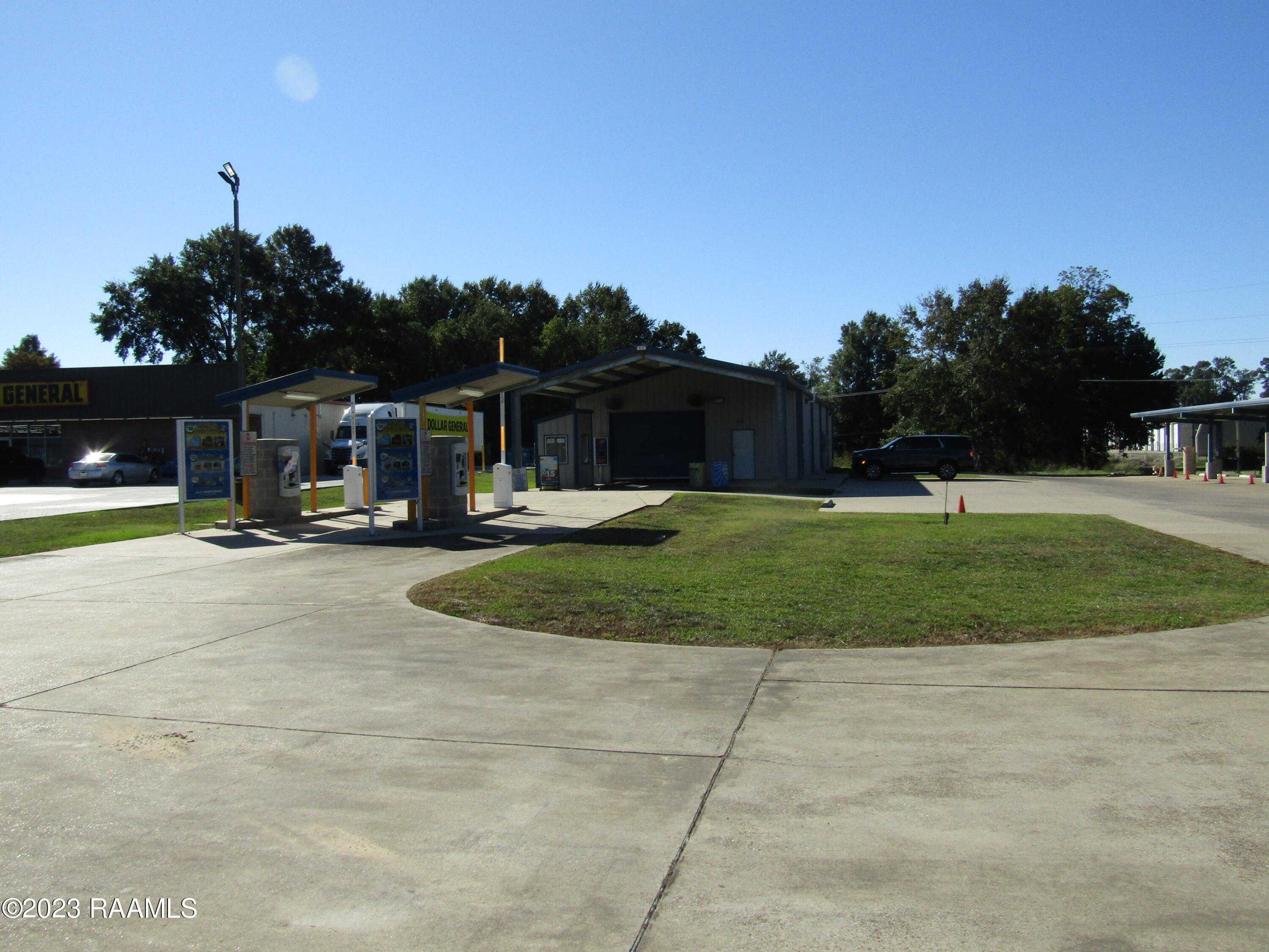 1204 Albertson Parkway, Broussard, LA 70518