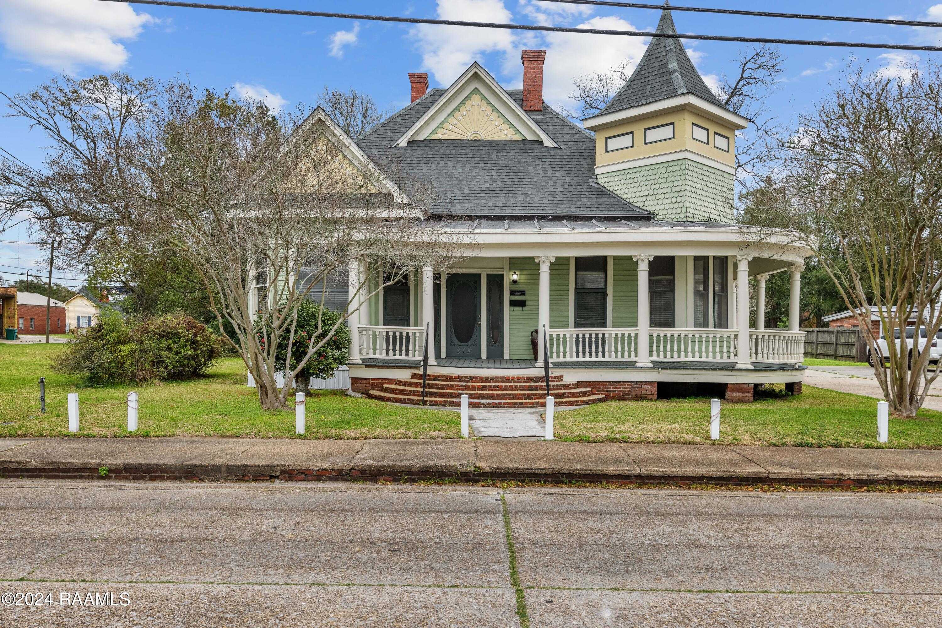 313 S Market Street, Opelousas, LA 70570