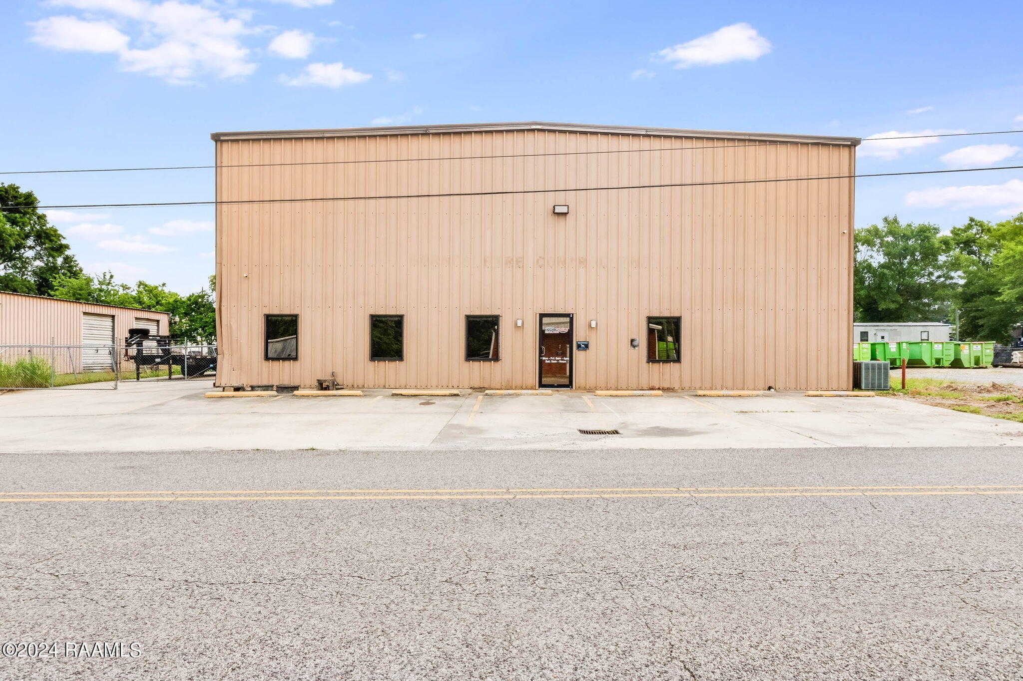 305 Industrial Parkway, Lafayette, LA 70508