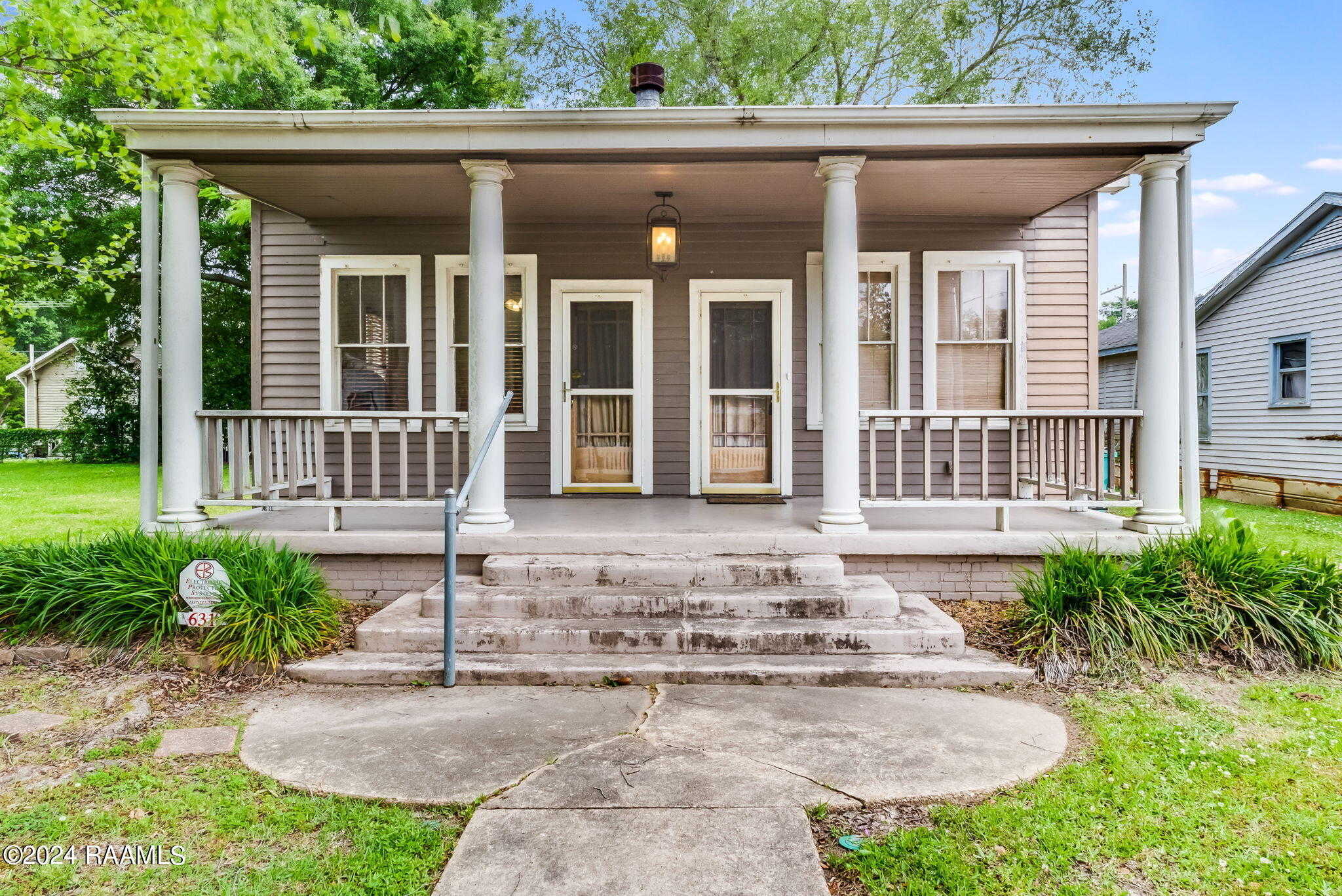 631 S Main Street, Opelousas, LA 70570