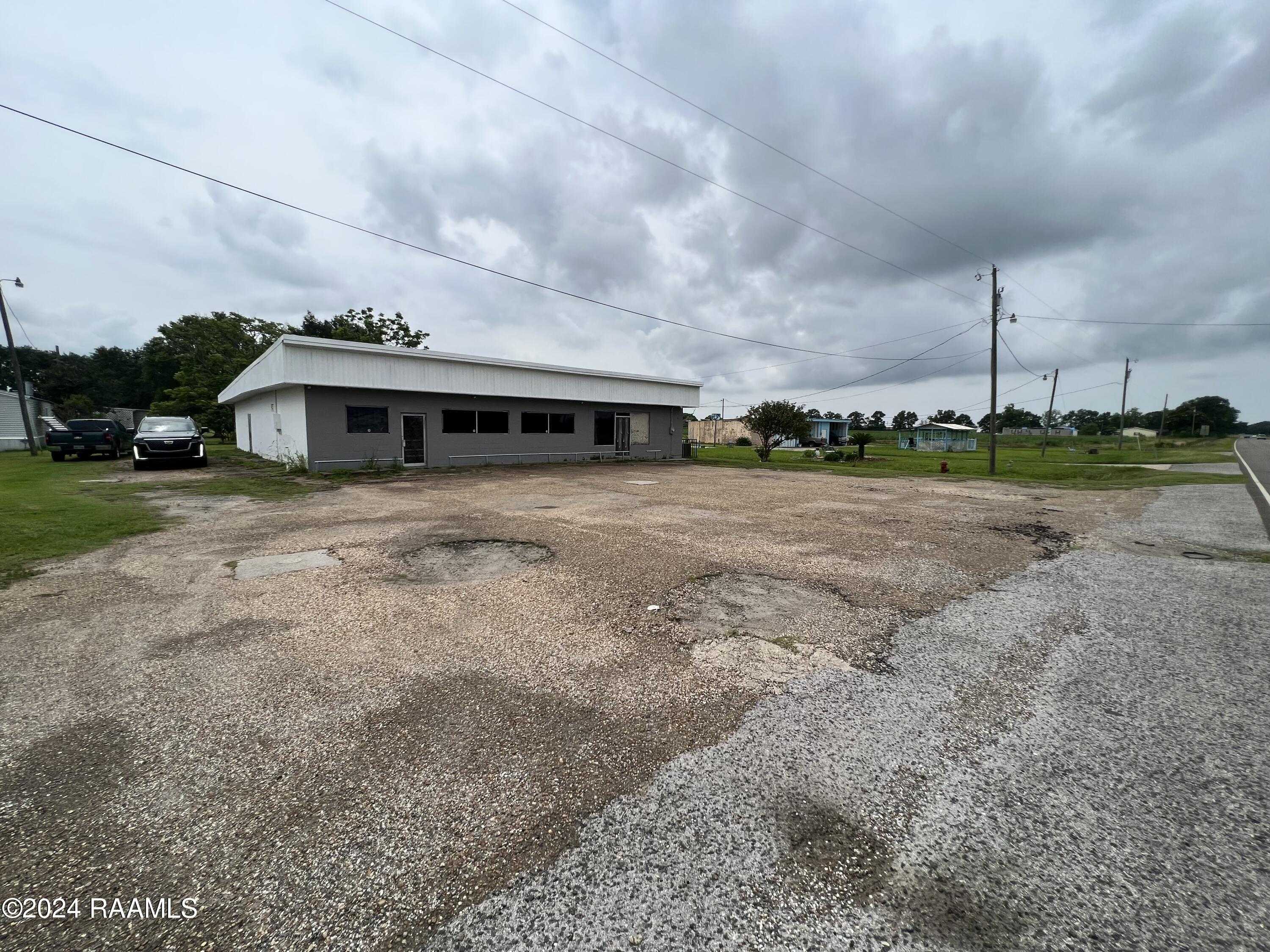 886 La-318, Jeanerette, LA 70544