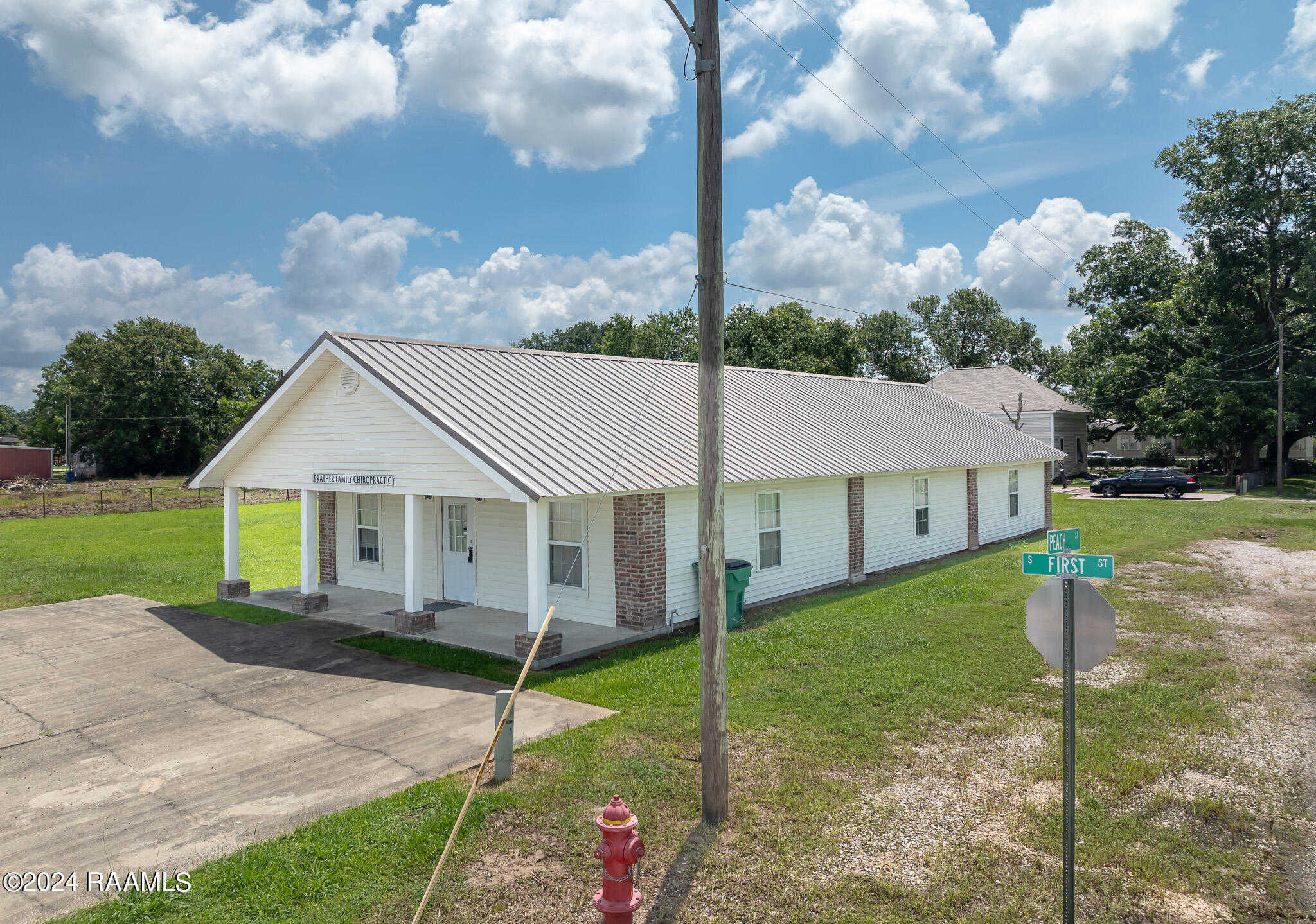 211 S 1st Street, Iota, LA 70543