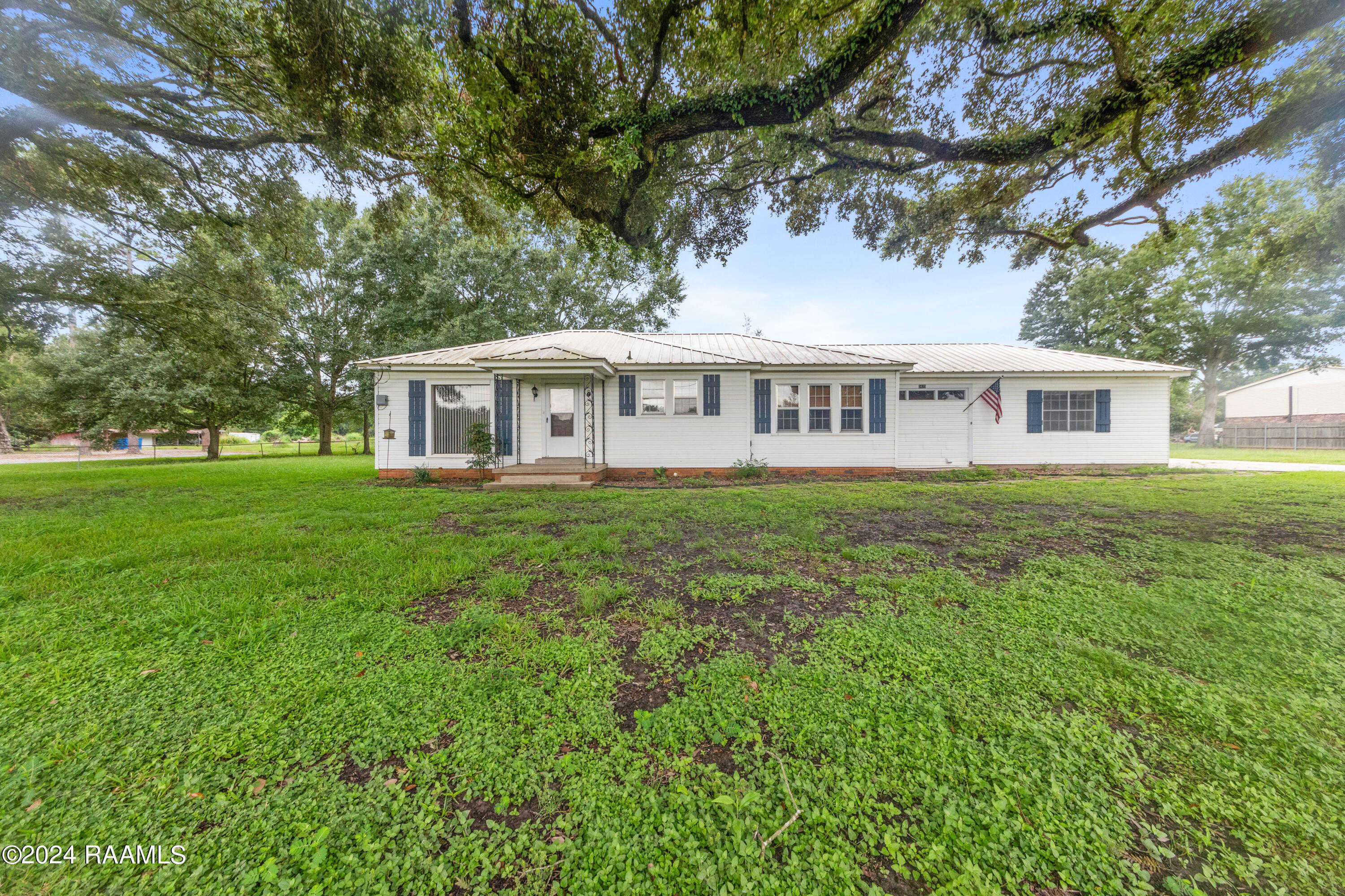 3825 N University Avenue, Carencro, LA 70520