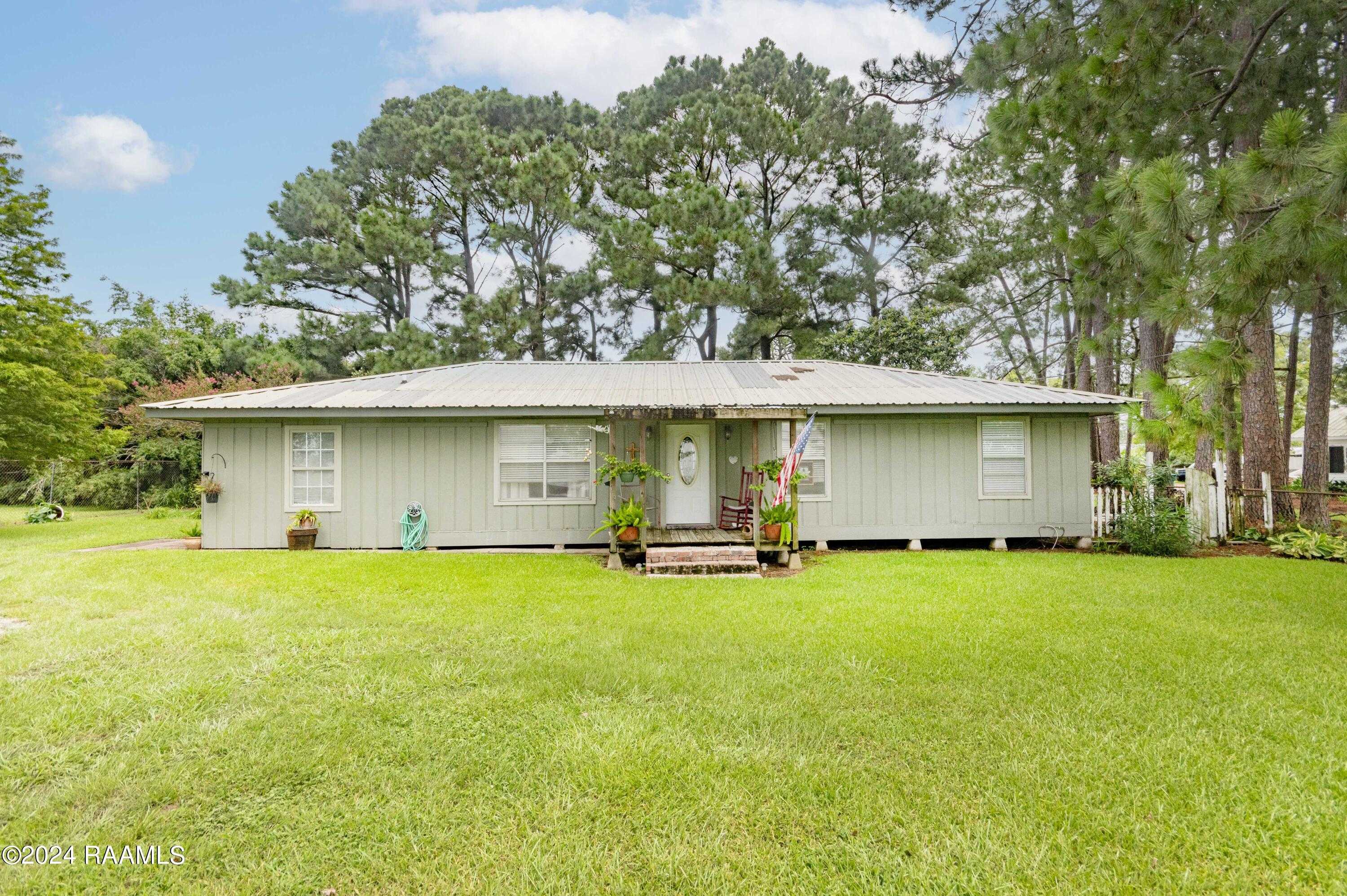 736 Iberia Street, Youngsville, LA 70592