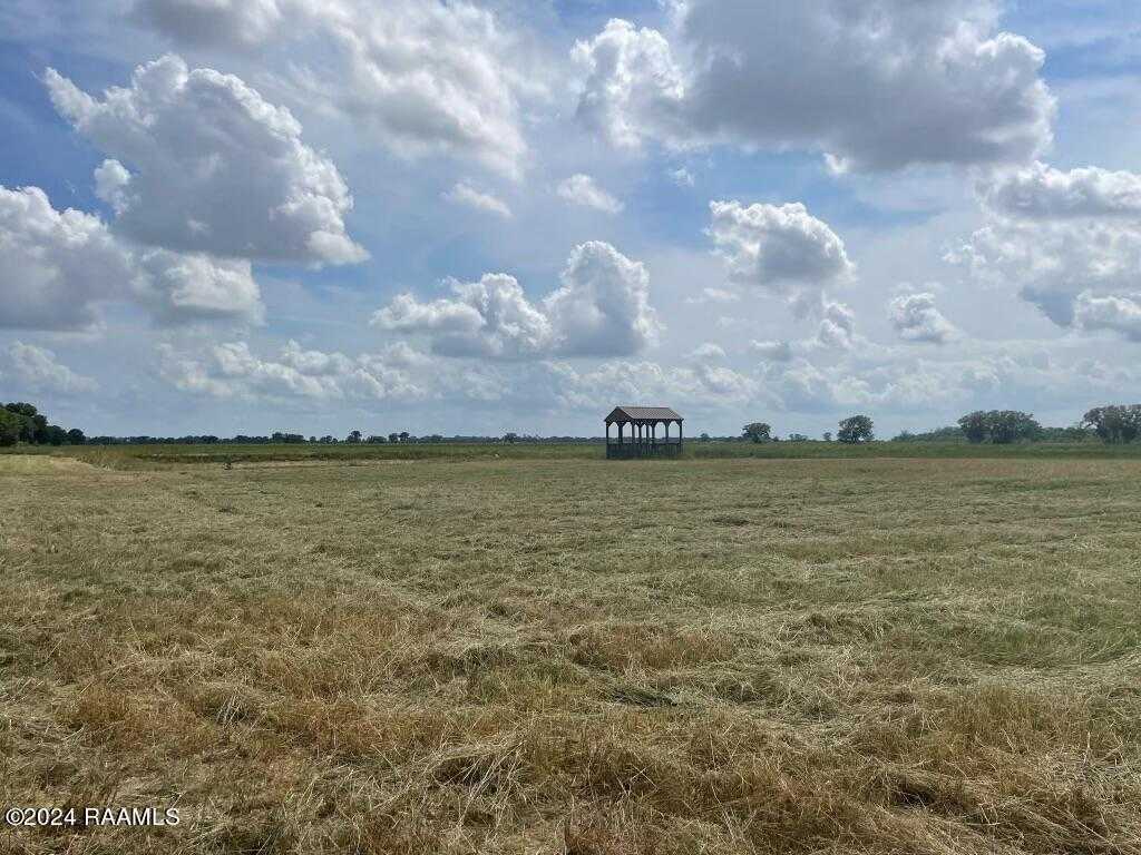 3114 Girouard Road, Rayne, LA 70578