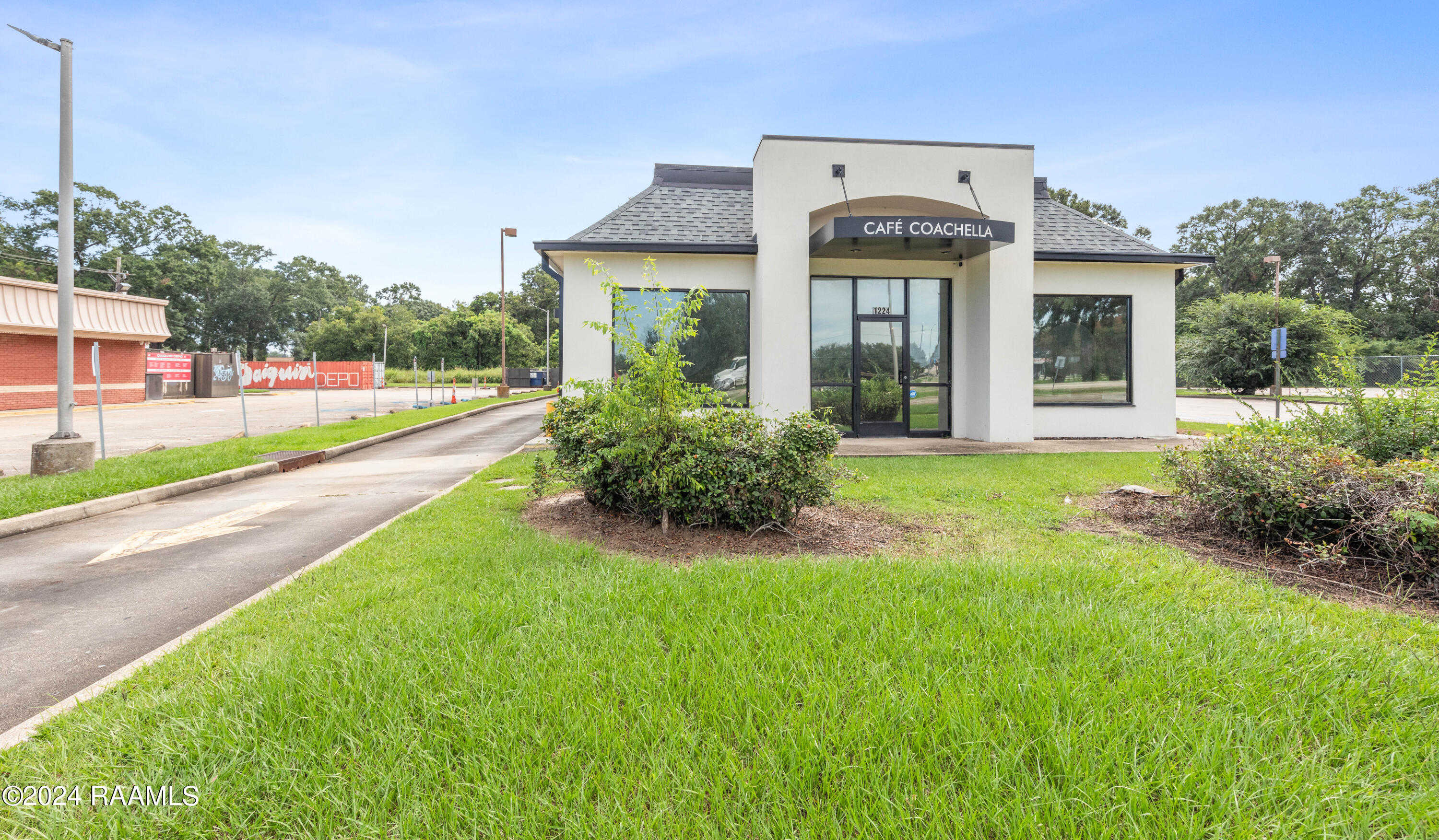 1224 NE Evangeline Way Image | Scout