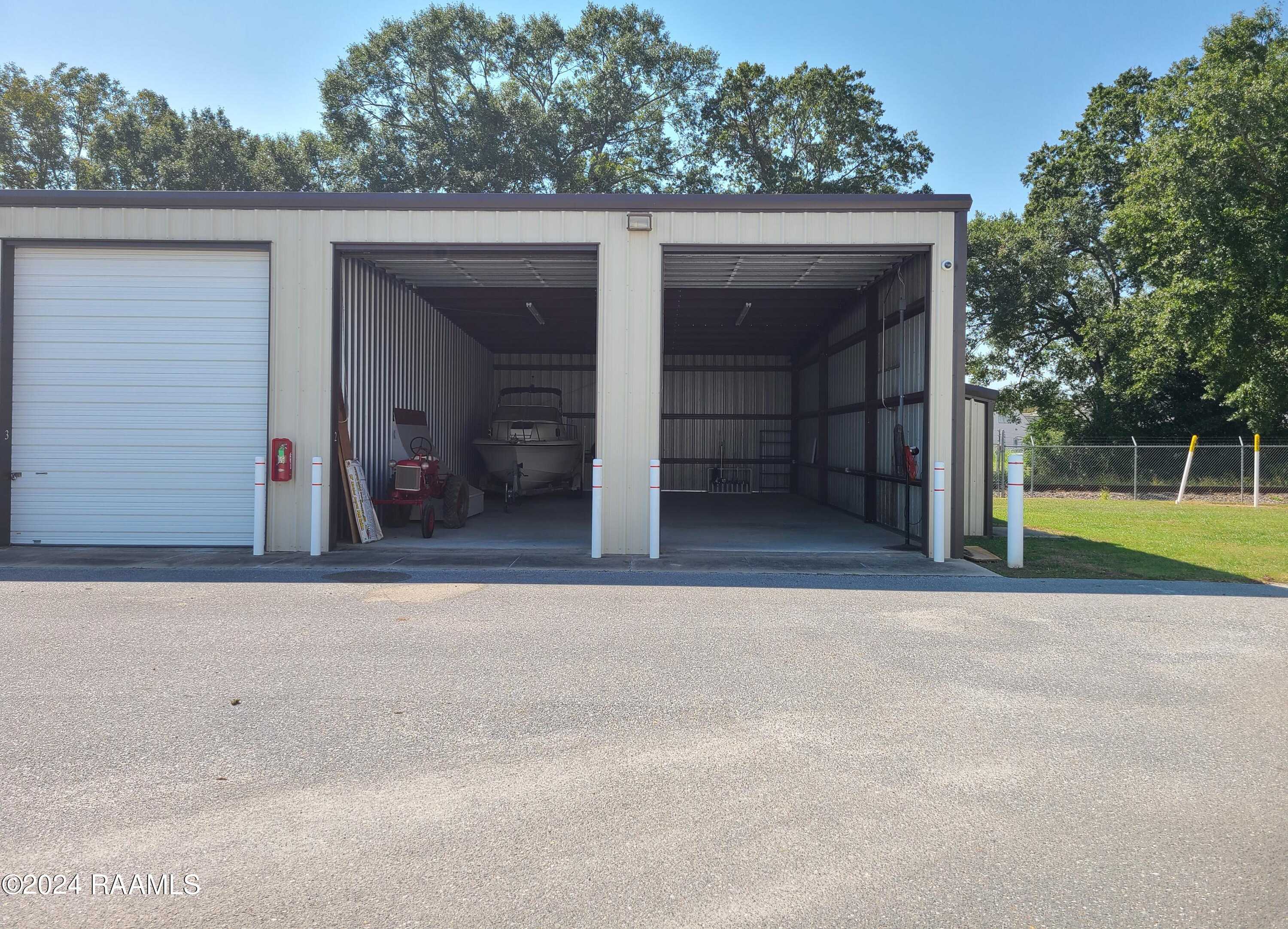 1100 Albertson Parkway Unit G1 & G2, Broussard, LA 70518