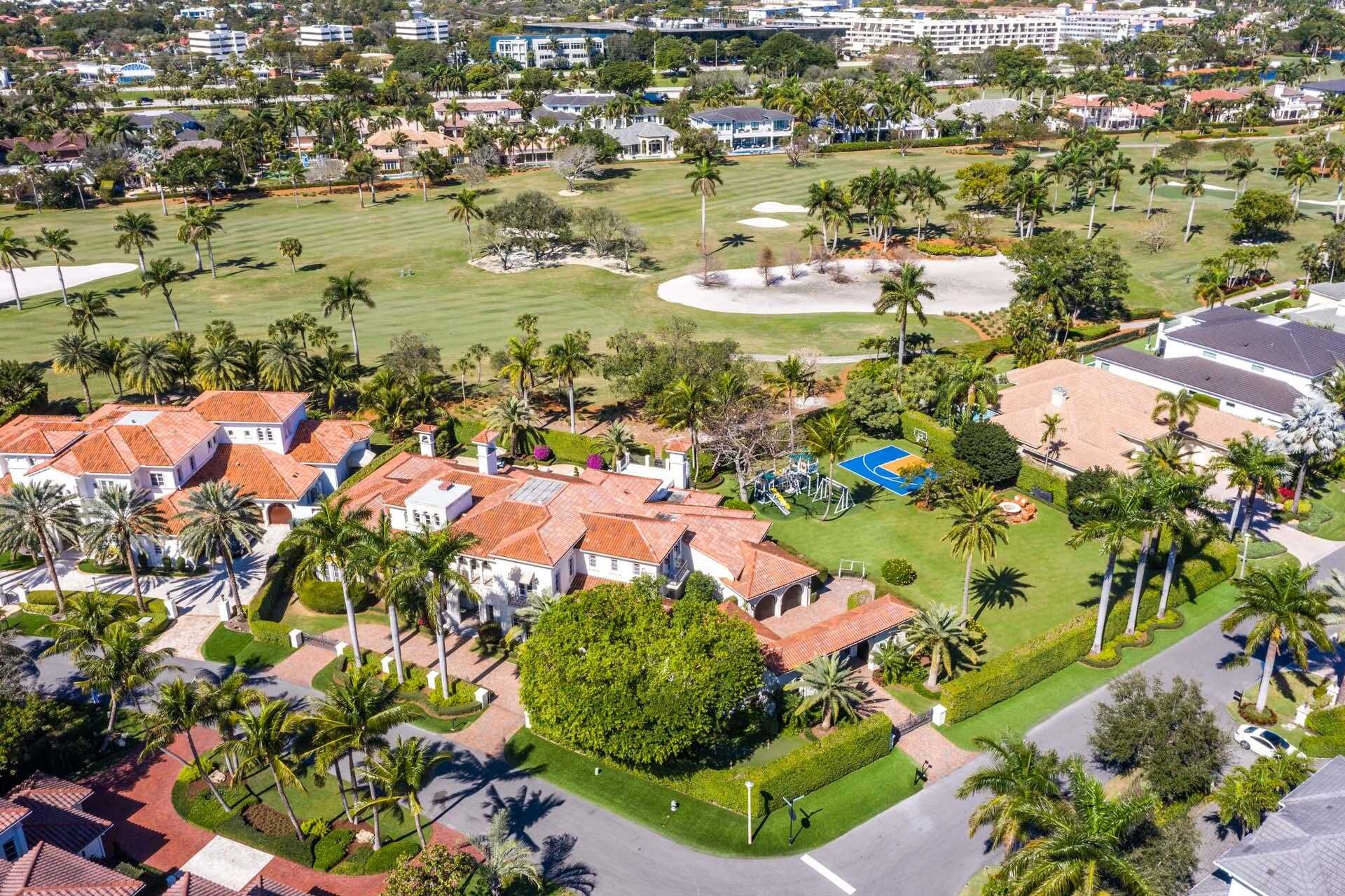 royal palm yacht and country club homes for sale