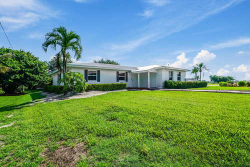 $389,000 - 3Br/2Ba -  for Sale in S/d Of 5-44-37, Lot 7, Belle Glade