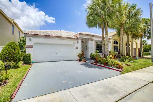 $625,000 - 4Br/2Ba -  for Sale in Towngate Canary Bay, Pembroke Pines