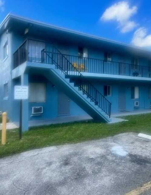 $159,000 - 2Br/1Ba -  for Sale in Enclave At Crown Park Condo, Lake Worth Beach