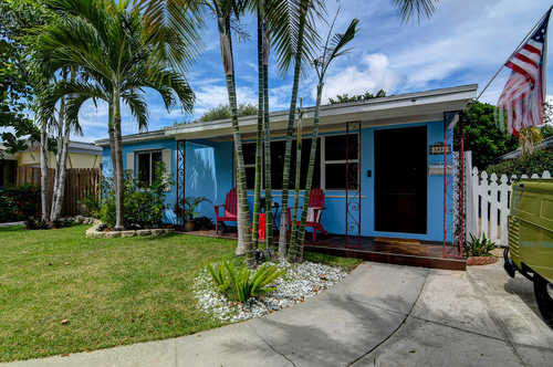 $539,000 - 2Br/1Ba -  for Sale in Eden Place, Lake Worth Beach