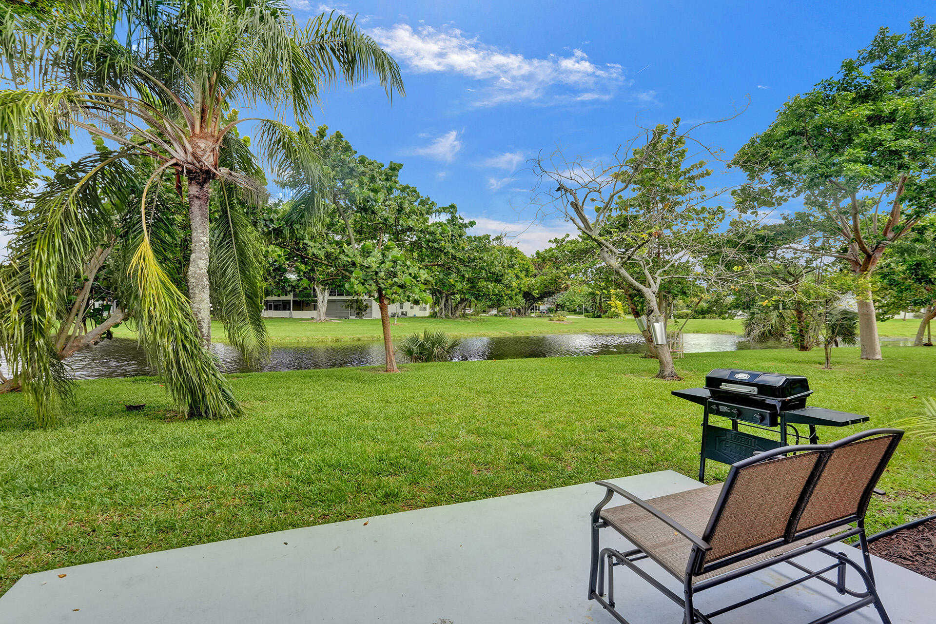 View Deerfield Beach, FL 33442 residential property