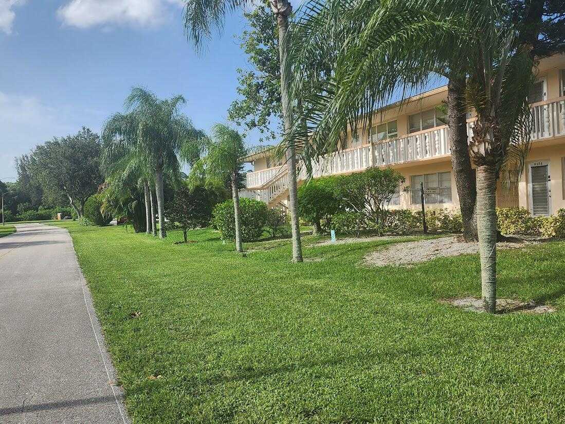 View West Palm Beach, FL 33417 residential property