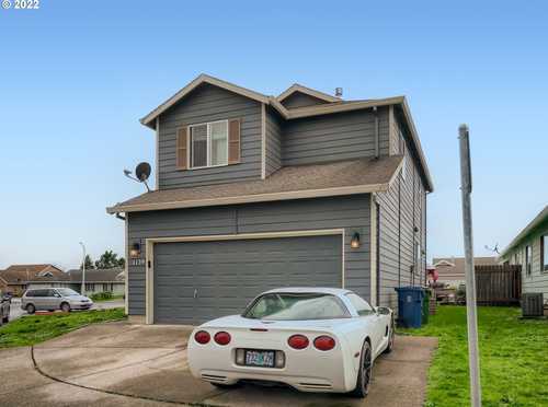$385,000 - 3Br/3Ba -  for Sale in Woodburn