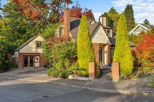 $1,350,000 - 5Br/4Ba -  for Sale in Mt Tabor, Portland