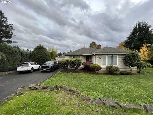 $495,000 - 3Br/2Ba -  for Sale in Milwaukie