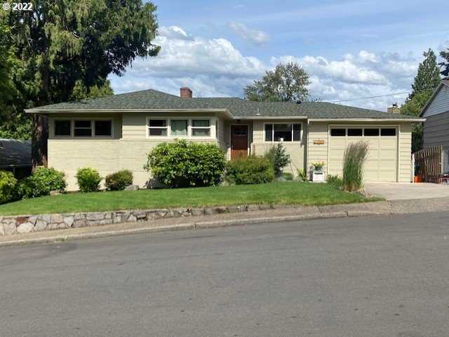 $629,000 - 3Br/2Ba -  for Sale in Milwaukie