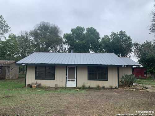 $206,999 - 3Br/1Ba -  for Sale in Out/bandera Co., Bandera