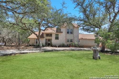 $825,000 - 3Br/3Ba -  for Sale in The Summit, New Braunfels