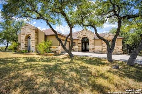 $669,000 - 3Br/3Ba -  for Sale in Village At Cactus Bl, San Antonio