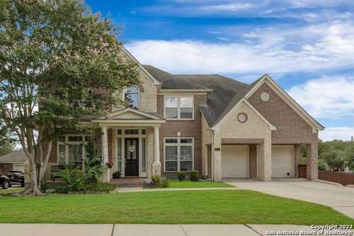 $600,000 - 4Br/4Ba -  for Sale in Canyons At Stone Oak, San Antonio