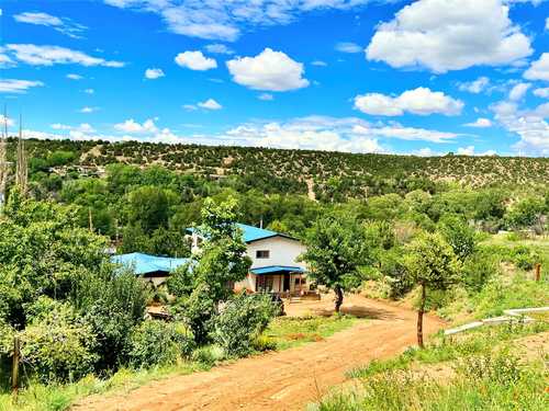 $490,000 - 4Br/4Ba -  for Sale in Chimayo