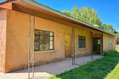 $250,000 - 4Br/2Ba -  for Sale in Espanola