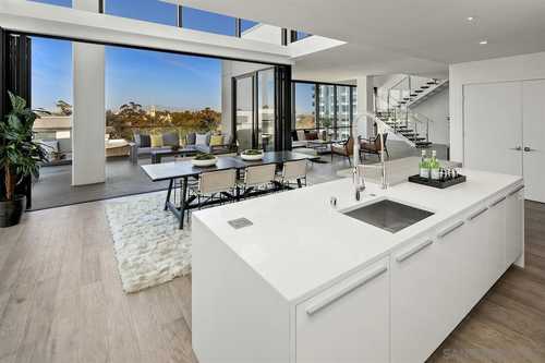 $4,459,000 - 2Br/3Ba -  for Sale in Bankers Hill, San Diego