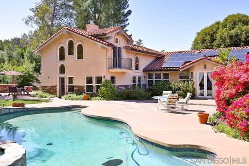 $1,999,999 - 4Br/3Ba -  for Sale in Country Squire Estates, Poway