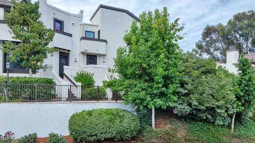 $755,000 - 2Br/2Ba -  for Sale in Sea Colony Point Loma, San Diego