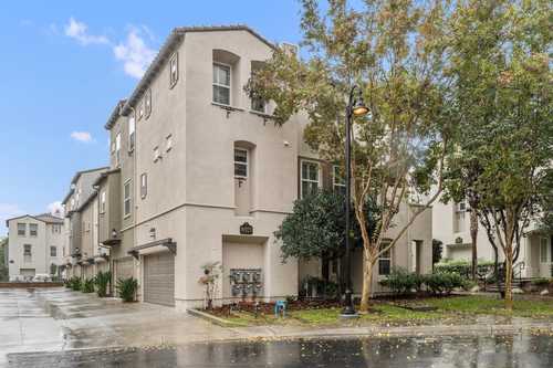 $899,900 - 3Br/4Ba -  for Sale in 4s Ranch, San Diego