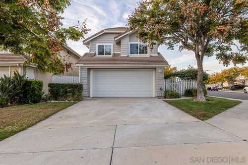 $984,000 - 3Br/3Ba -  for Sale in Summerset Court, San Diego