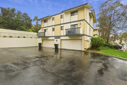 $675,000 - 2Br/3Ba -  for Sale in Hidden Canyon Townhomes, San Diego