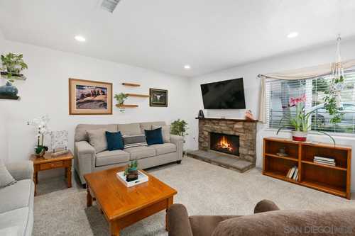 $749,900 - 3Br/3Ba -  for Sale in Country View, Poway