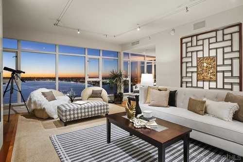 $3,400,000 - 3Br/2Ba -  for Sale in Columbia District / Downtown, San Diego