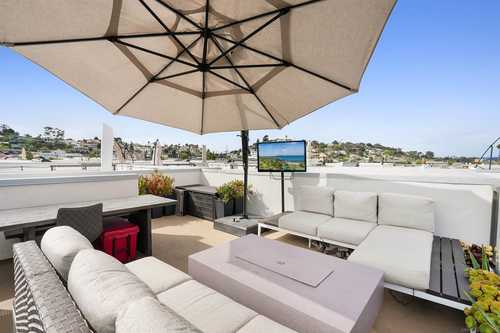 $1,349,000 - 2Br/3Ba -  for Sale in Point Loma, San Diego
