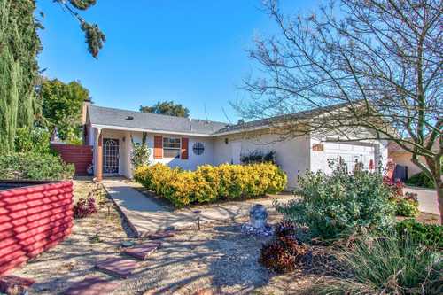 $985,000 - 4Br/2Ba -  for Sale in Holiday Estates, Poway