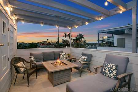 $1,240,000 - 2Br/3Ba -  for Sale in Hillcrest, San Diego